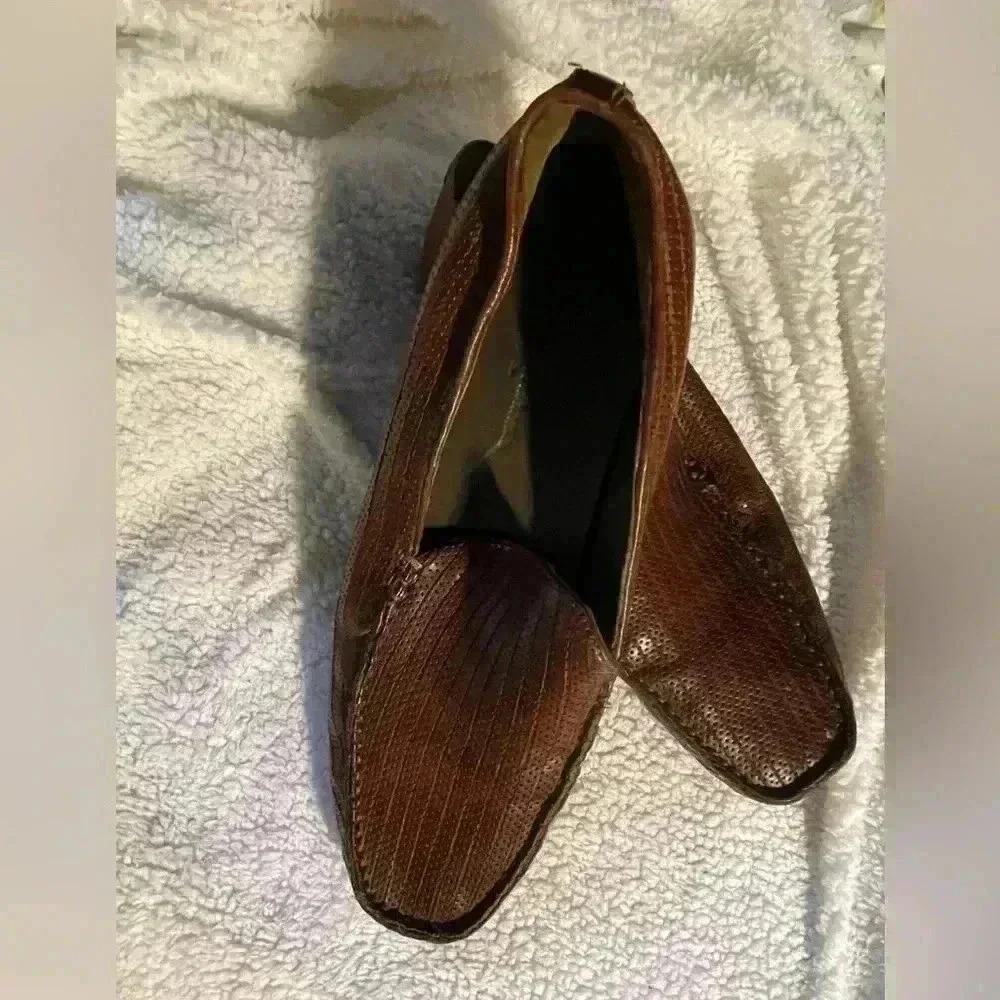 Tommy Bahama men’s slide on brown shoes size 13